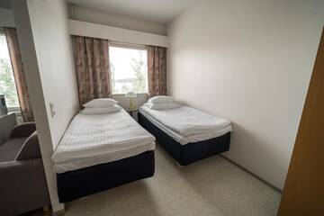 Семейный номер (для 2 взрослых и 2 детей) в Отеле Summer Hotel Tott